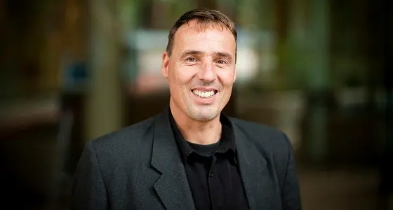 Ernst J. Wolvetang