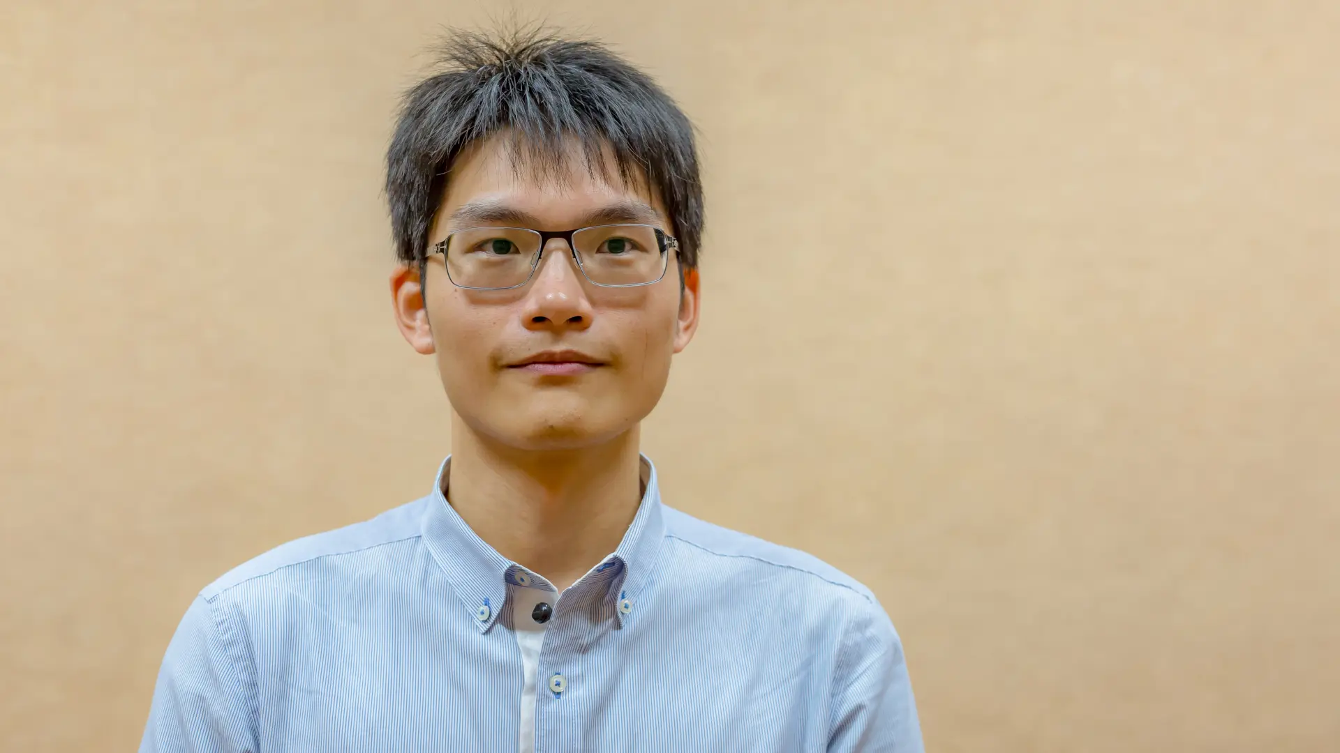 Gong-Hong Lin