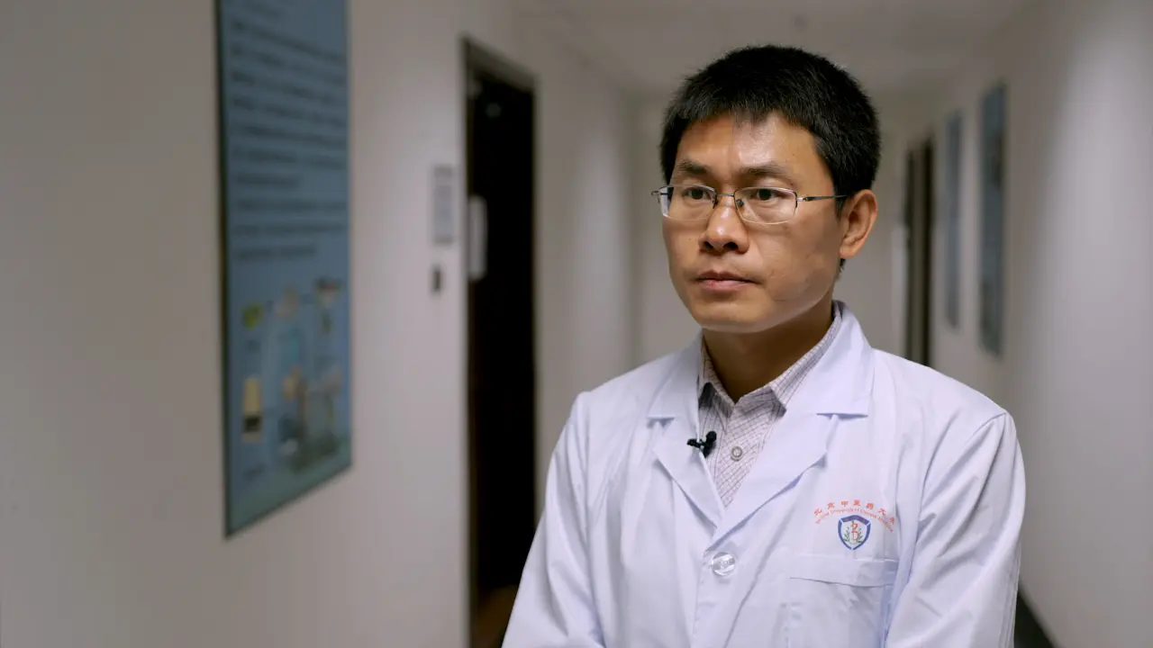 Guangrui Huang