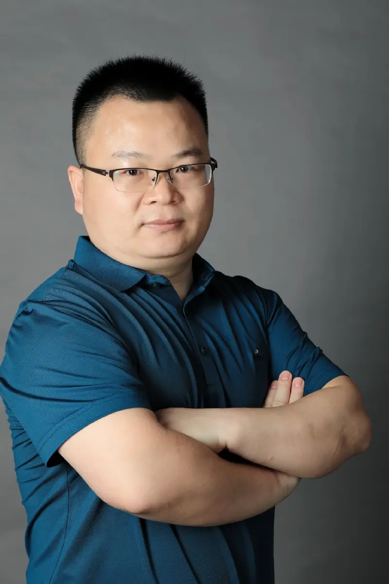 Guangyao Chen