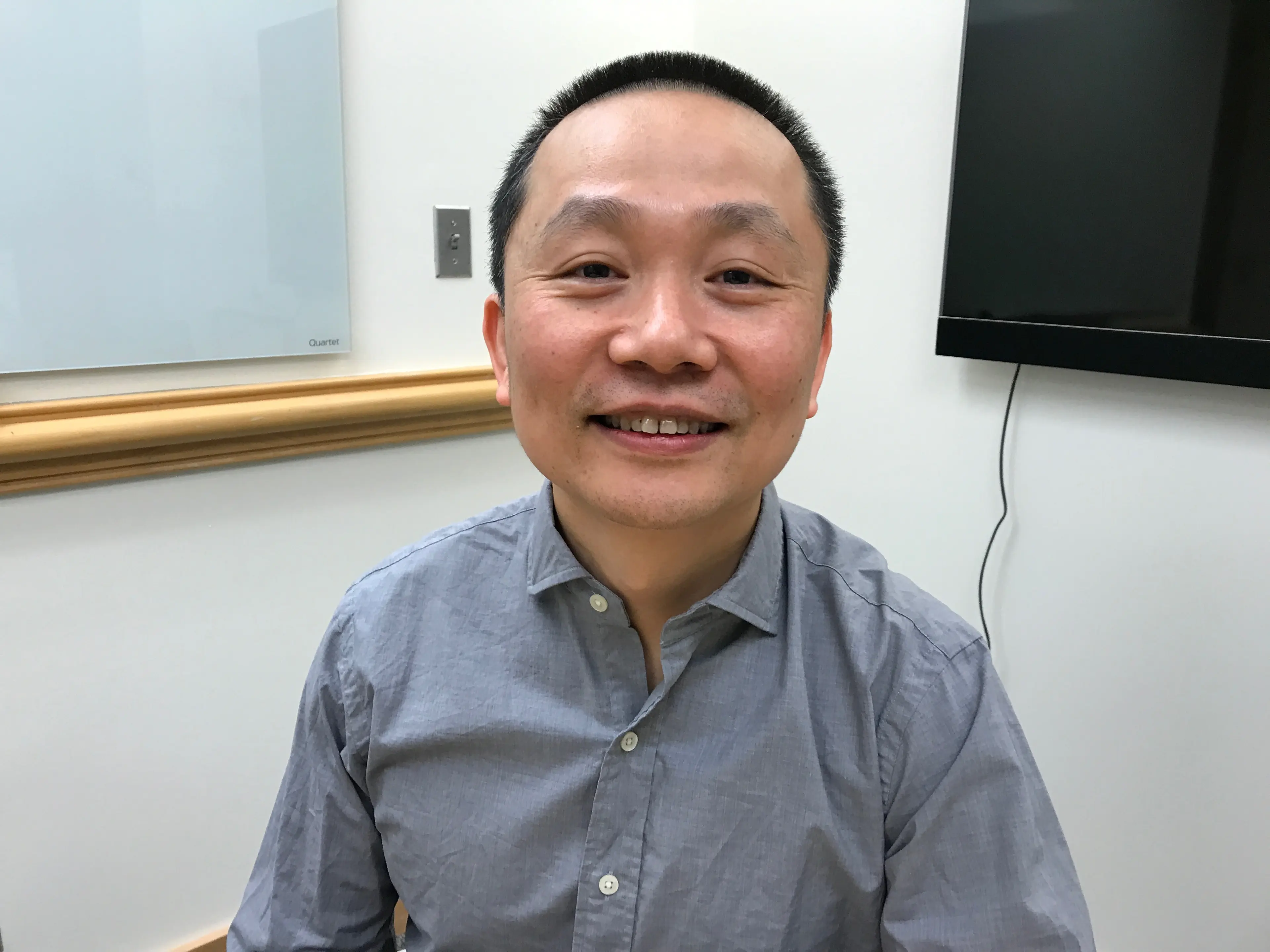 Haining Zhong