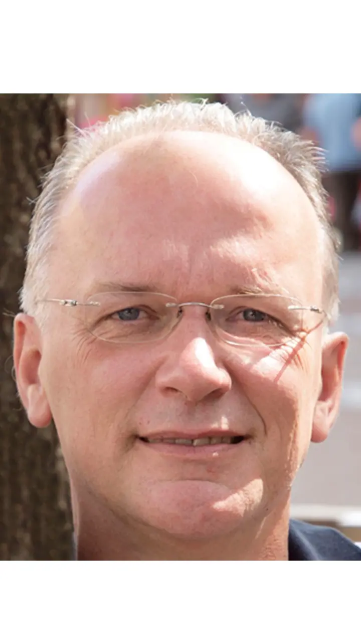 Wolfram Breuer