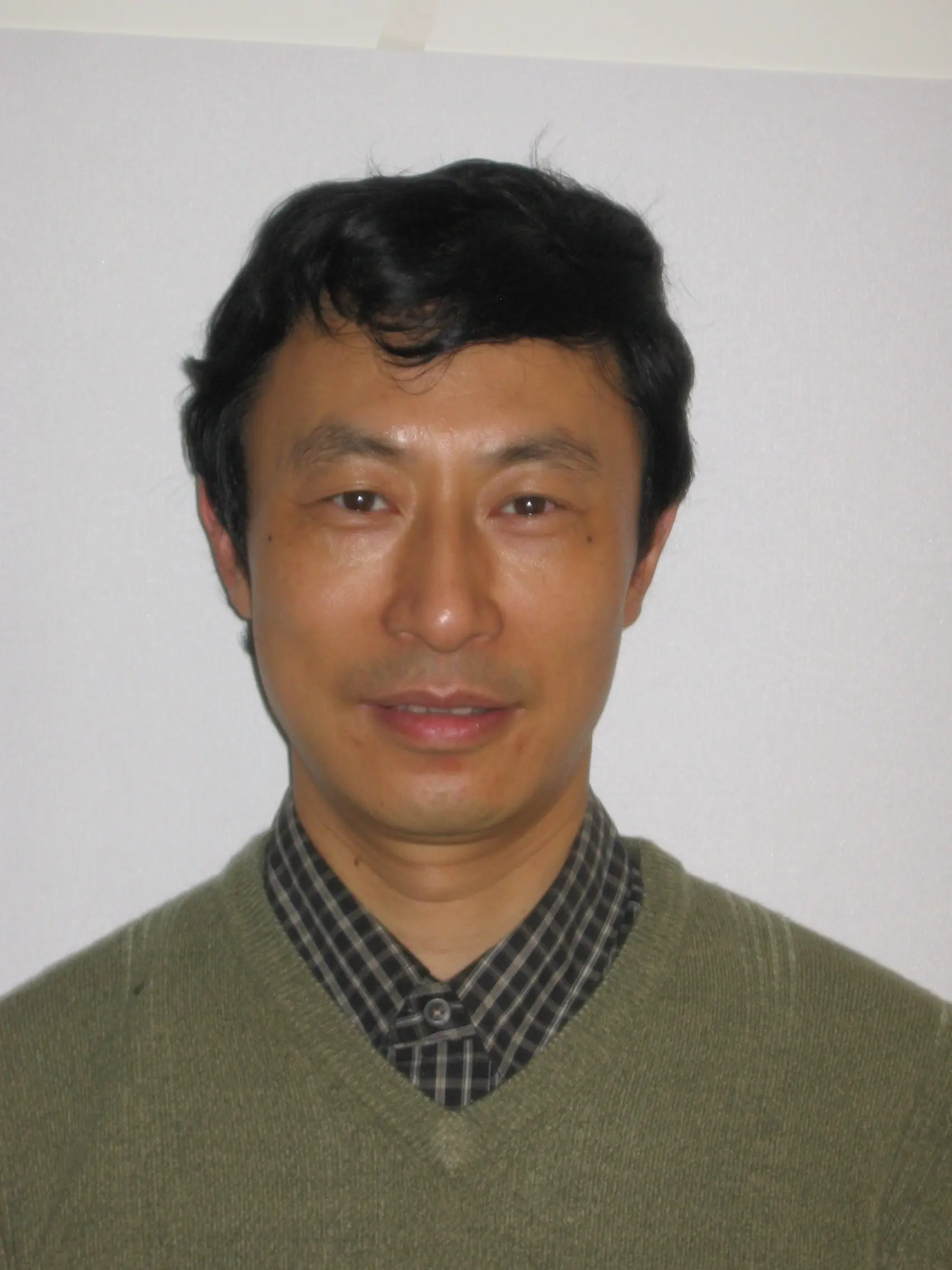 Xiaolei Tang