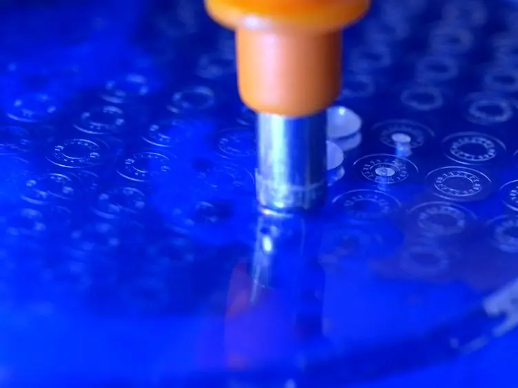 Microfluidic Platform for Measuring Neutrophil Chemotaxis from Unprocessed Whole Blood