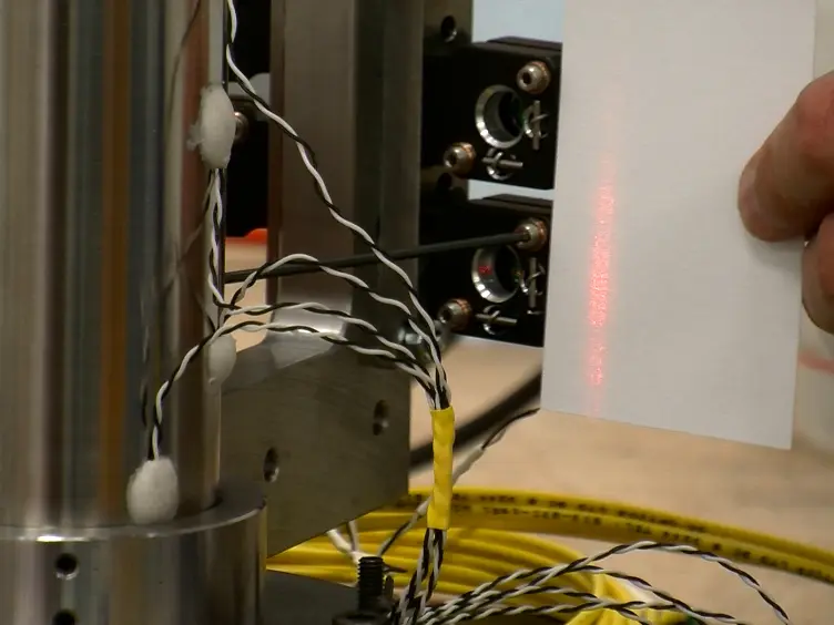 A Method for Studying the Temperature Dependence of Dynamic Fracture and Fragmentation