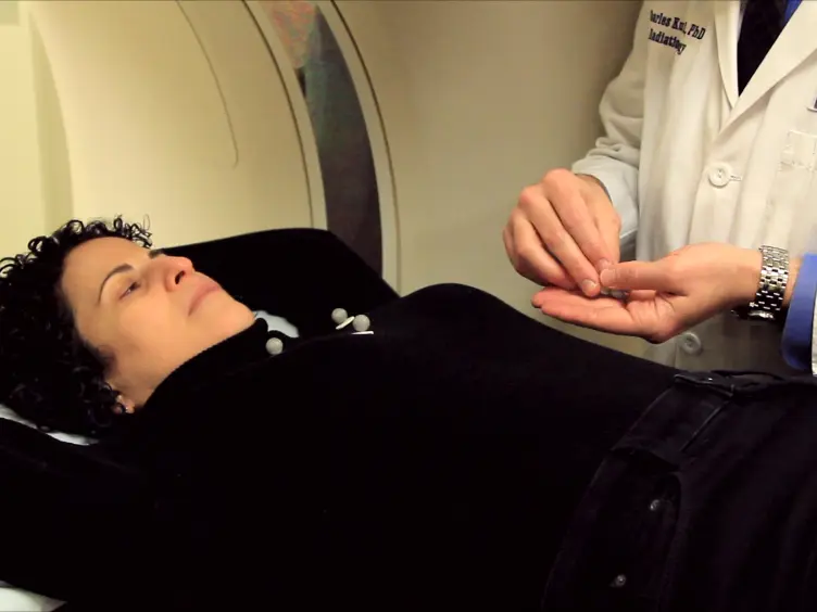 Dynamic Lung Tumor Tracking for Stereotactic Ablative Body Radiation Therapy