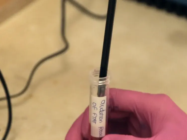 Delivery of Proteins, Peptides or Cell-impermeable Small Molecules into Live Cells by Incubation with the Endosomolytic Reagent dfTAT