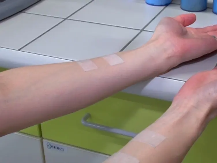 Preparation of Keratin Hydrolysate from Chicken Feathers and Its Application in Cosmetics
