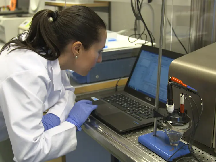 Ultrasensitive Detection of Biomarkers by Using a Molecular Imprinting Based Capacitive Biosensor
