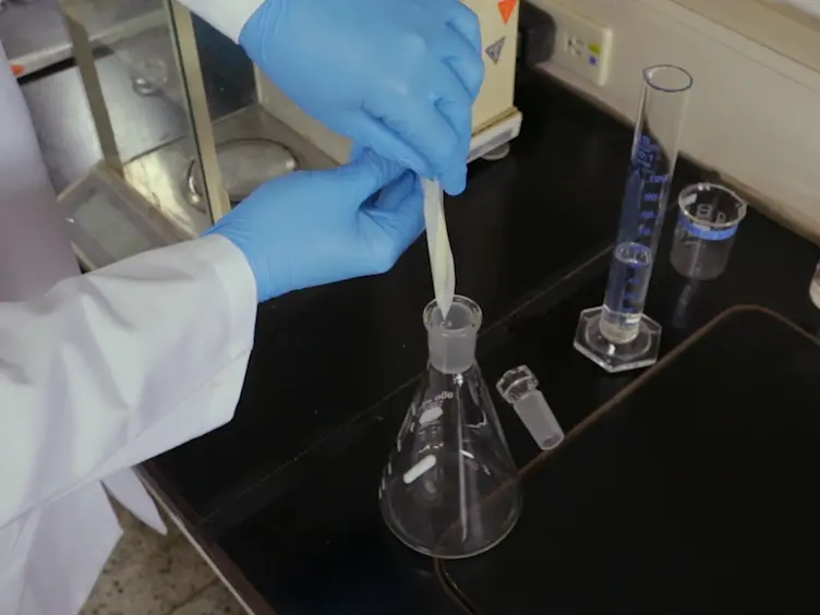 Human Pluripotent Stem Cell Culture on Polyvinyl Alcohol-Co-Itaconic Acid Hydrogels with Varying Stiffness Under Xeno-Free Conditions