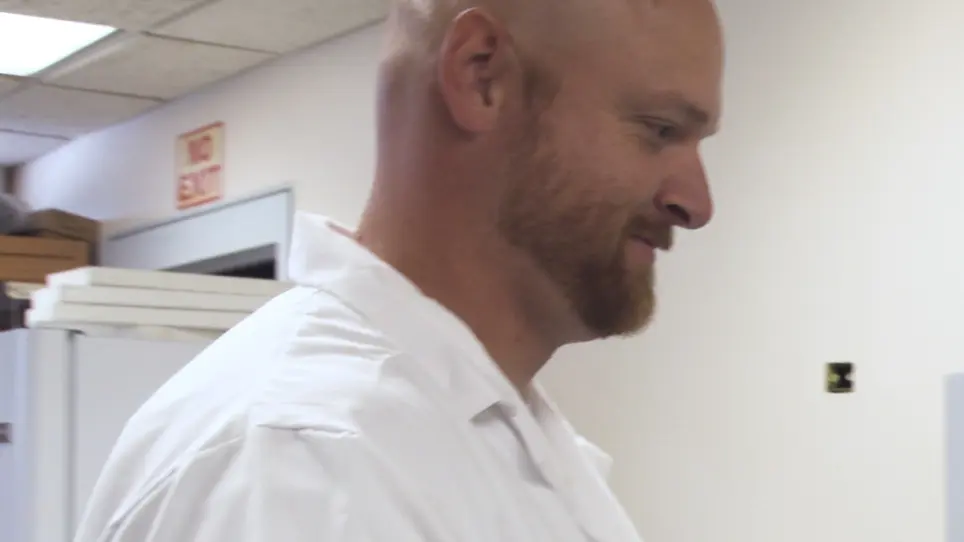 Improving Infrared Spectroscopy Characterization of Soil Organic Matter with Spectral Subtractions