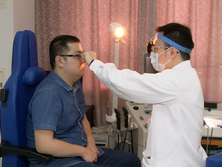 Endoscopic Septoplasty with Limited Two-line Resection: Minimally Invasive Surgery for Septal Deviation