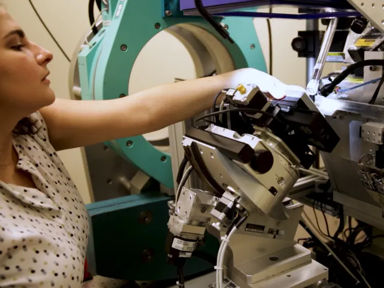 Synchrotron X-ray Microdiffraction and Fluorescence Imaging of Mineral and Rock Samples