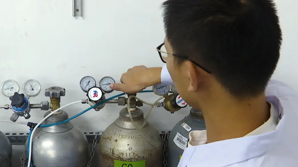 Quantitative Analysis by Thermogravimetry-Mass Spectrum Analysis for Reactions with Evolved Gases