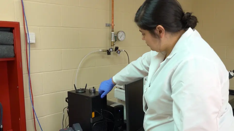 Live Cell Analysis of Shear Stress on <em>Pseudomonas aeruginosa</em> Using an Automated Higher-Throughput Microfluidic System