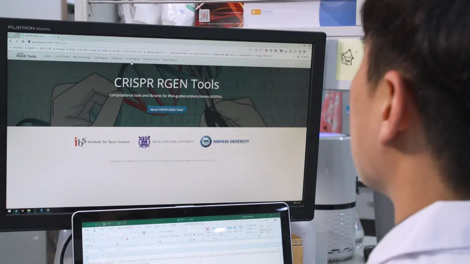 Using Sniper-Cas9 to Minimize Off-target Effects of CRISPR-Cas9 Without the Loss of On-target Activity Via Directed Evolution