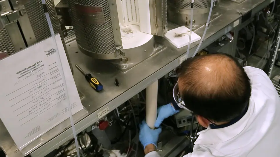 Development and Validation of Chromium Getters for Solid Oxide Fuel Cell Power Systems
