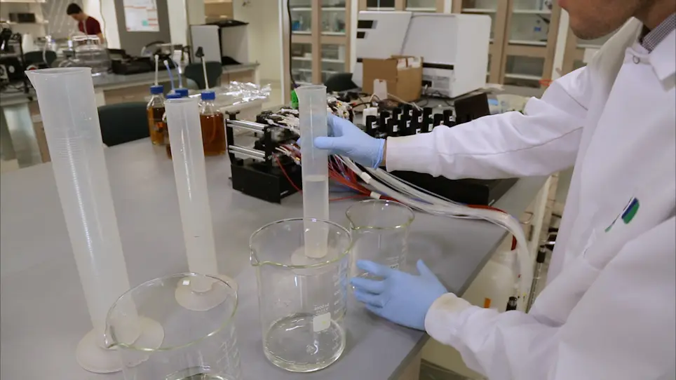 Designing Automated, High-throughput, Continuous Cell Growth Experiments Using eVOLVER