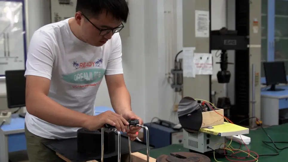 Measurement of Chladni Mode Shapes with an Optical Lever Method