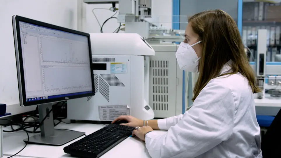 Profiling Volatile Compounds in Blackcurrant Fruit using Headspace Solid-Phase Microextraction Coupled to Gas Chromatography-Mass Spectrometry
