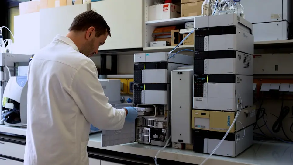 Extraction of Cofactor F<sub>420</sub> for Analysis of Polyglutamate Tail Length from Methanogenic Pure Cultures and Environmental Samples