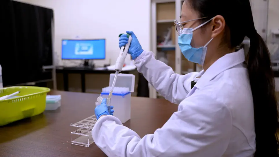 Visualizing Yeast Organelles with Fluorescent Protein Markers