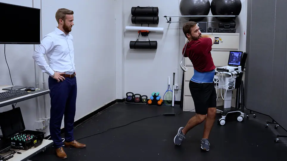 Providing Visual Biofeedback Using Brightness Mode Ultrasound During a Golf Swing