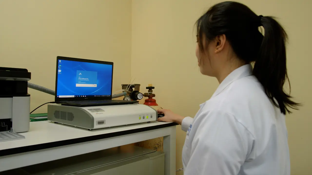 Monitoring Changes in Human Umbilical Vein Endothelial Cells upon Viral Infection Using Impedance-Based Real-Time Cell Analysis
