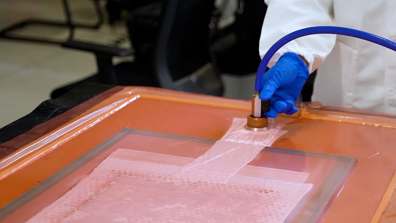 Measuring the Mechanical Properties of Glass Fiber Reinforcement Polymer Composite Laminates Obtained by Different Fabrication Processes