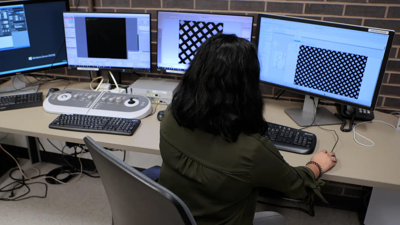 Cryo-Electron Microscopy Screening Automation Across Multiple Grids Using Smart Leginon
