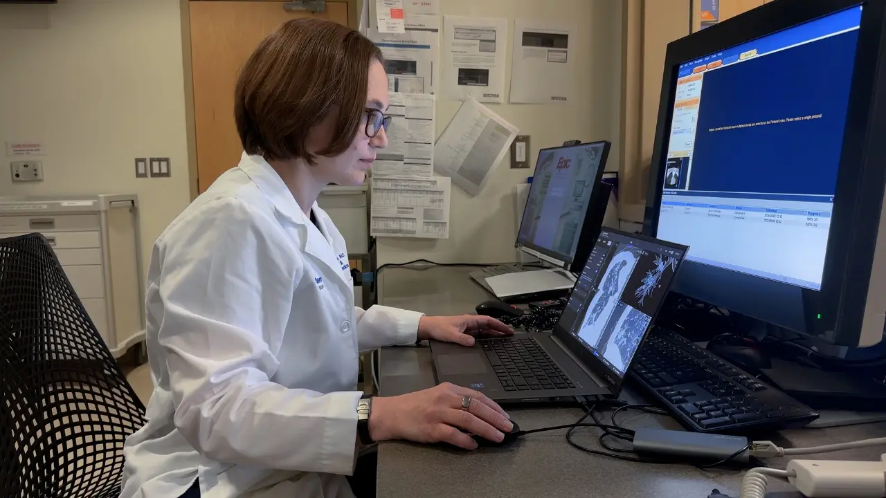Robotic-assisted Bronchoscopy Combined with Multimodal Imaging for Targeted Lung Cryobiopsies