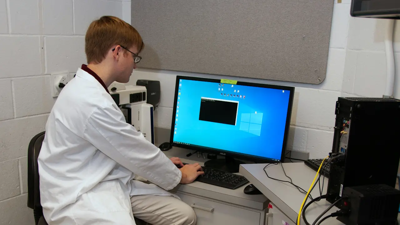 An Automated Squint Method for Time-syncing Behavior and Brain Dynamics in Mouse Pain Studies