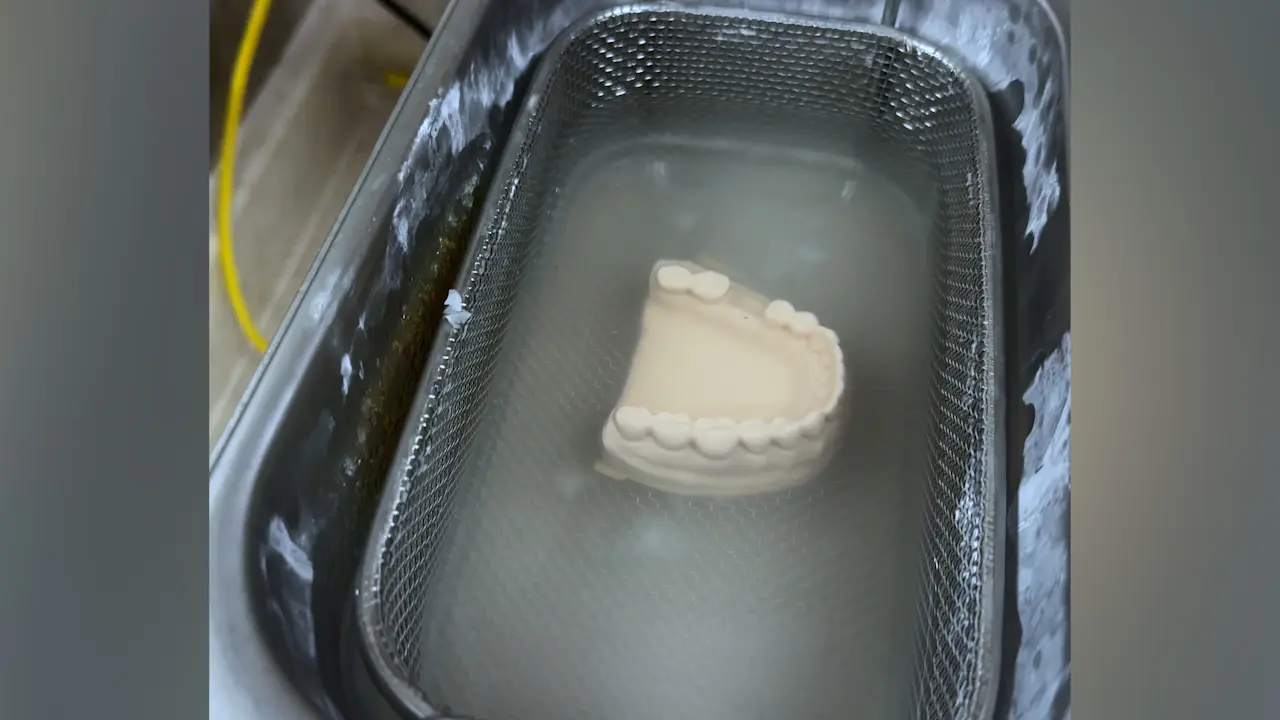 Effects of Mechanical Methods Used in Peri-implantitis Treatment on Implant Surface Decontamination and Roughness