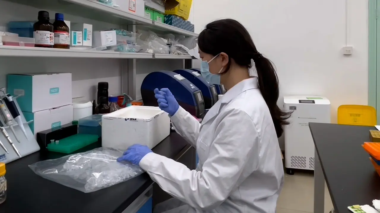 CRISPR-based Shuttle Cloning: A High-throughput Cloning Method
