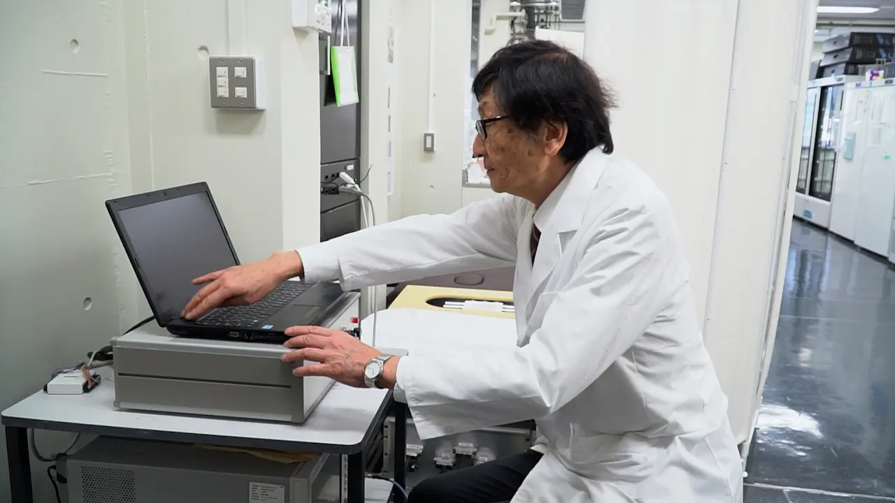 Clinical Imaging of Microwave Mammography