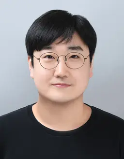 Hakjoo Kim 