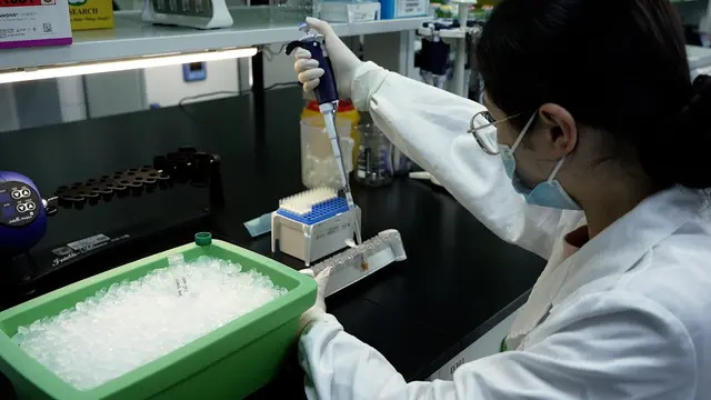 RNA-Associated Chromatin DNA-DNA Interaction Method